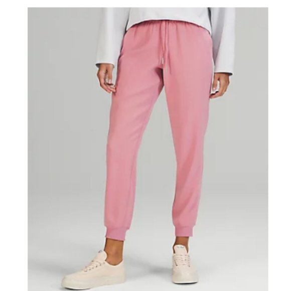 NWT LULULEMON JOGGER  On the Fly Jogger 28"  Pink Taupe WOVEN Travel Rose 8 - Picture 4 of 8
